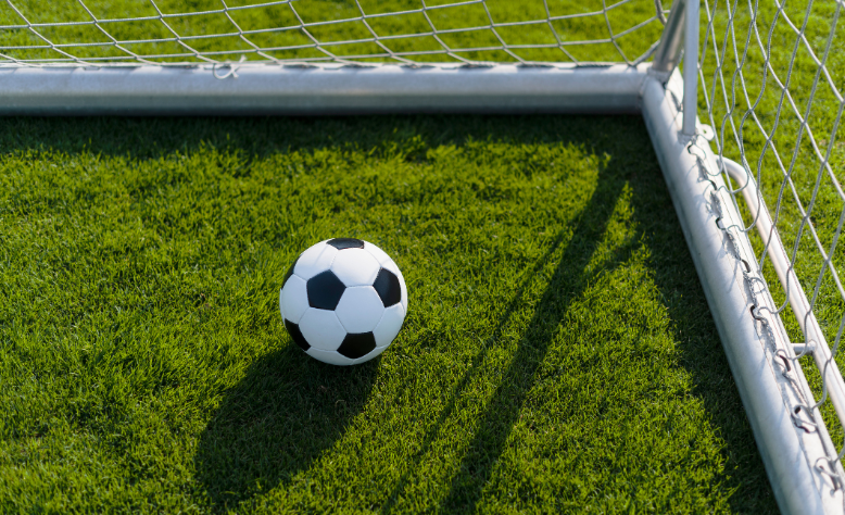 ¡Ya inició el Torneo de Fútbol interfacultades -55 años-!