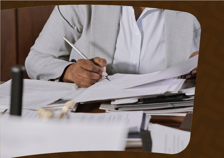 Especialización  Notarial y Registral